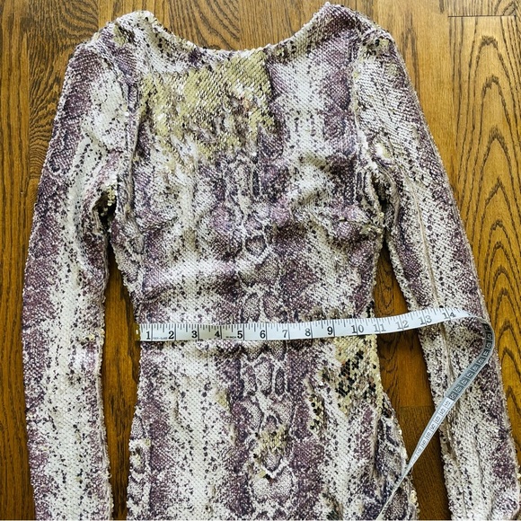 Dress The Population Lola Mini Sequin Stretch Dress in Python Gold size XXS - Picture 14 of 14